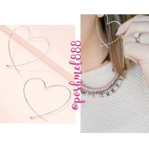 Stella & Dot | [SILVER] Hammered Metal Heart Hoop Earrings Retired
